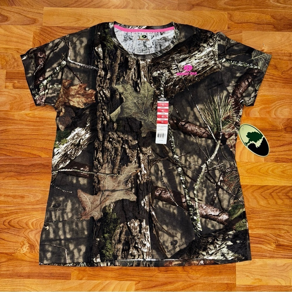 Mossy Oak Women’s Size XL Camo And Pink T Shirt Short Sleeve Brand New With Tags